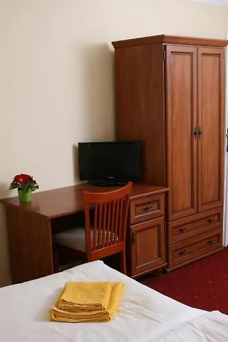 Aaron Hotel Prague 3*,