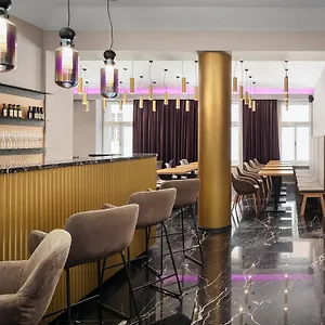 4* Hotell Moods Charles Bridge